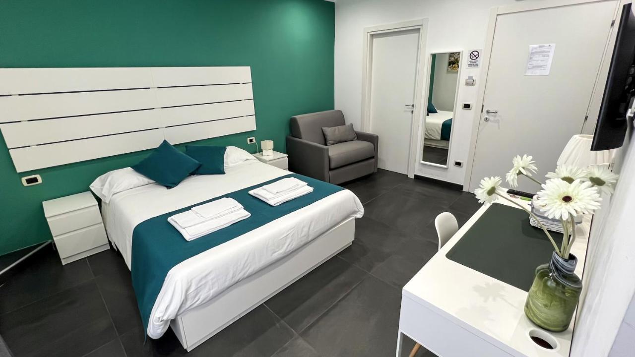 Soave Rooms Napoli Esterno foto