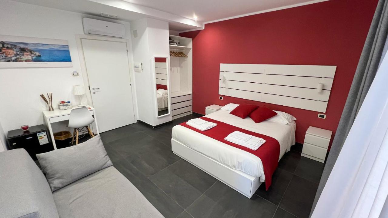 Soave Rooms Napoli Esterno foto