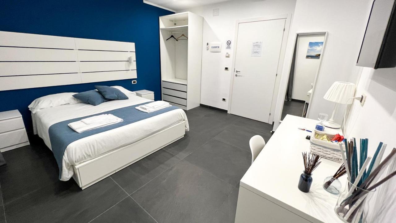 Soave Rooms Napoli Esterno foto