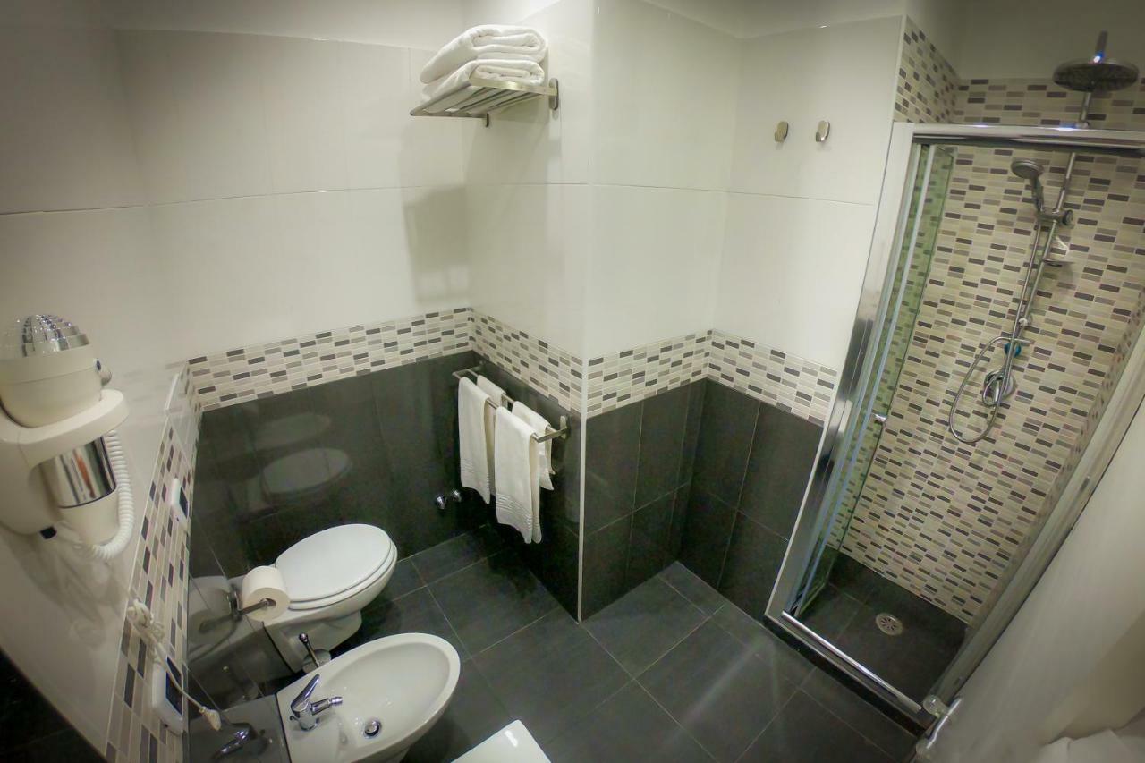 Soave Rooms Napoli Esterno foto