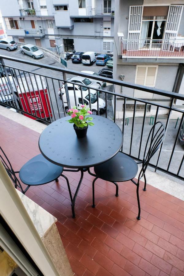 Soave Rooms Napoli Esterno foto